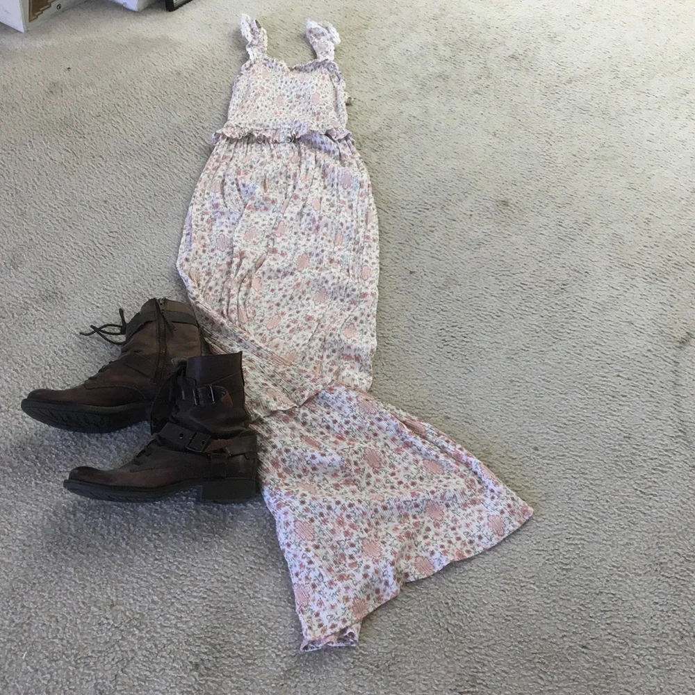 HIPPIE ROSE/BLUSH-PINK FLORALw RUFFLE ELASTIC CHEST MAXI DRESS - Picture 2 of 7